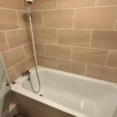 Appartement Lumineux Près De La à - Fr-1-712-100